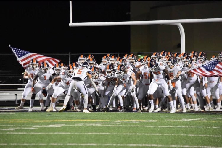 CooneyPanthers's tweet photo. @Oswego_Football captains for the 23 season.

Congrats to 
@_Gustavo_Guzman 
@ElijahSeaton5 
@DylanK201520 
@taii_thomas89 https://t.co/RCihG75Fjs