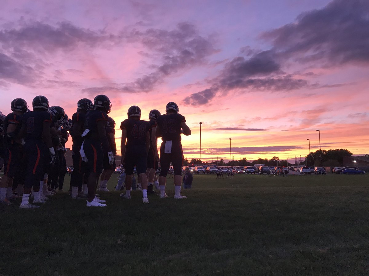 CooneyPanthers's tweet photo. @Oswego_Football captains for the 23 season.

Congrats to 
@_Gustavo_Guzman 
@ElijahSeaton5 
@DylanK201520 
@taii_thomas89 https://t.co/RCihG75Fjs