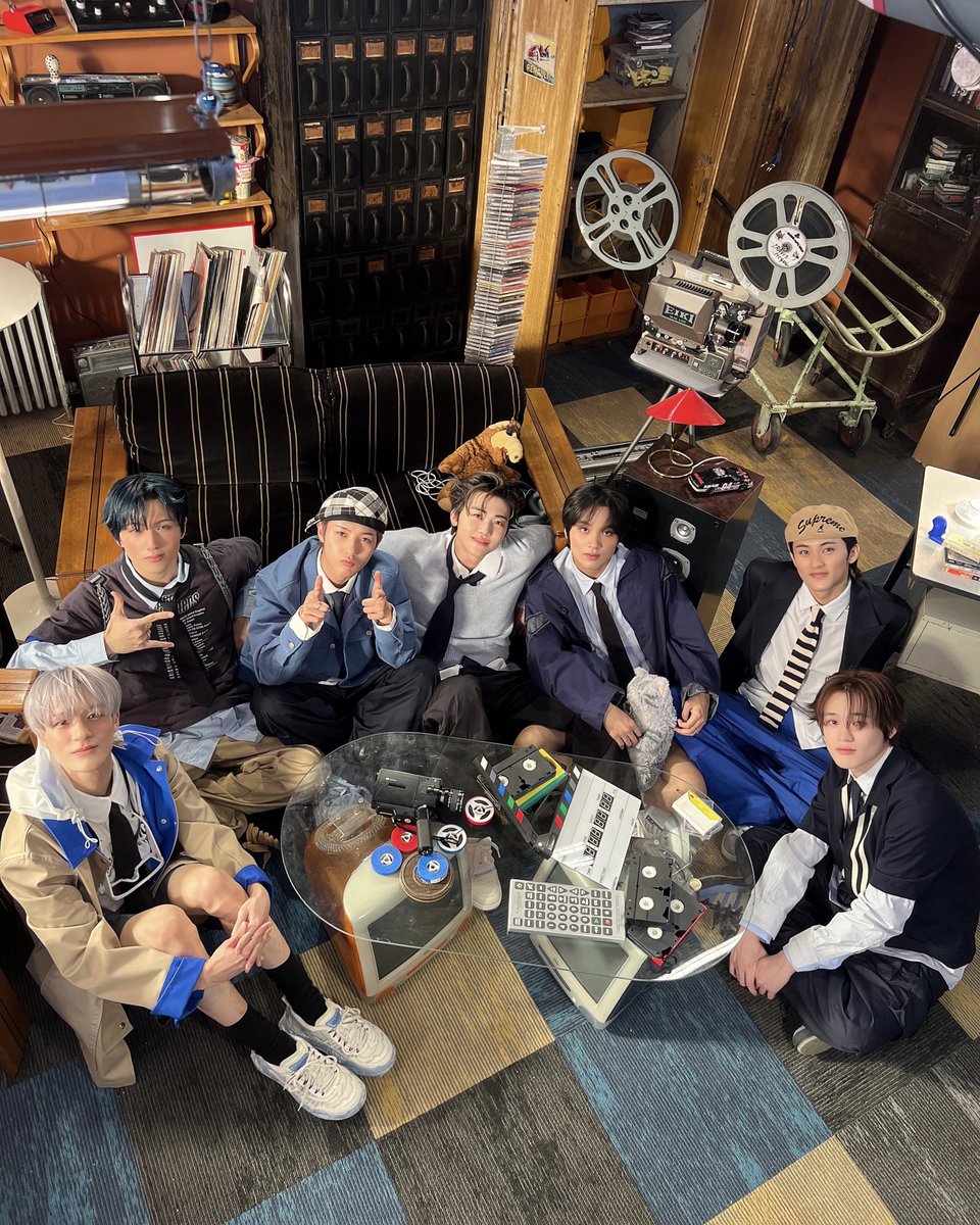 NCTsmtown_DREAM's tweet image. 시즈니이이이이
쇼챔 1위 너무 고마워요!!
매 컴백마다 시즈니가 보여주는 사랑이 너무 커서 너무 감사하고 앞으로도 늘 한결같은 드리미들 될게요 !! 남은 음방도 우리 재밌게 달려요!!
Fullsun

#ISTJ1stWin
#NCTDREAM #ISTJ  
#NCTDREAM_ISTJ