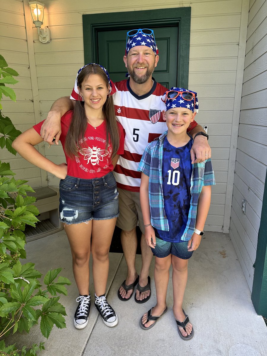Let’s go! #USWNT #FIFAWWC