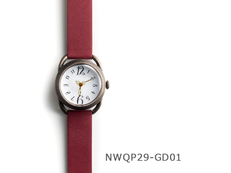 dedegumo_kyoto's tweet image. 【再入荷】
シンプルで見やすい直径29mmの時計です。繊細なデザインをした針も特徴的。（針デザインが前回とは変更になっております）ベルトは幅が15mmあり着用のしやすさも魅力です。
dedegumo.shop-pro.jp/?pid=156255576
#手作り時計 #誕生日プレゼント #handmadewatch