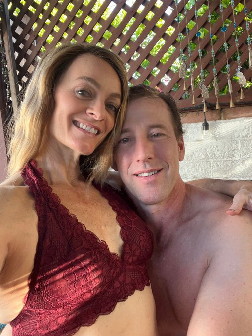 It&rsquo;s finally cooled down enough to enjoy an evening on the patio. Find us on Chaturbate! https://t.c<a href="/tag/mvsales"class="tags"><span>#mvsales</span></a>