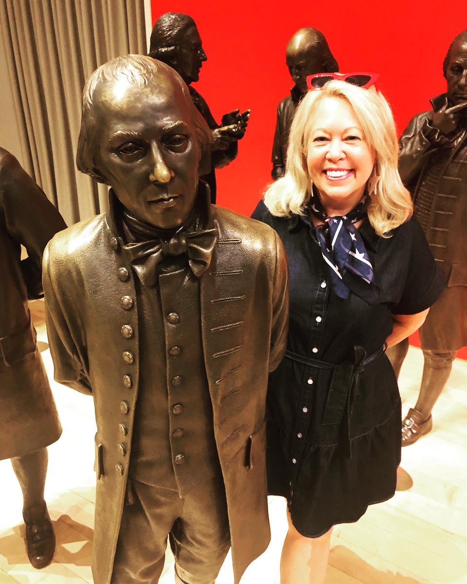 LisaLakerFCHS's tweet photo. REVOLUTIONARY kind of day!📜🇺🇸🔔 #ConstitutionCenter #LibertyBell #AmericanPhilosophicalSociety https://t.co/PzeUVVQqZm
