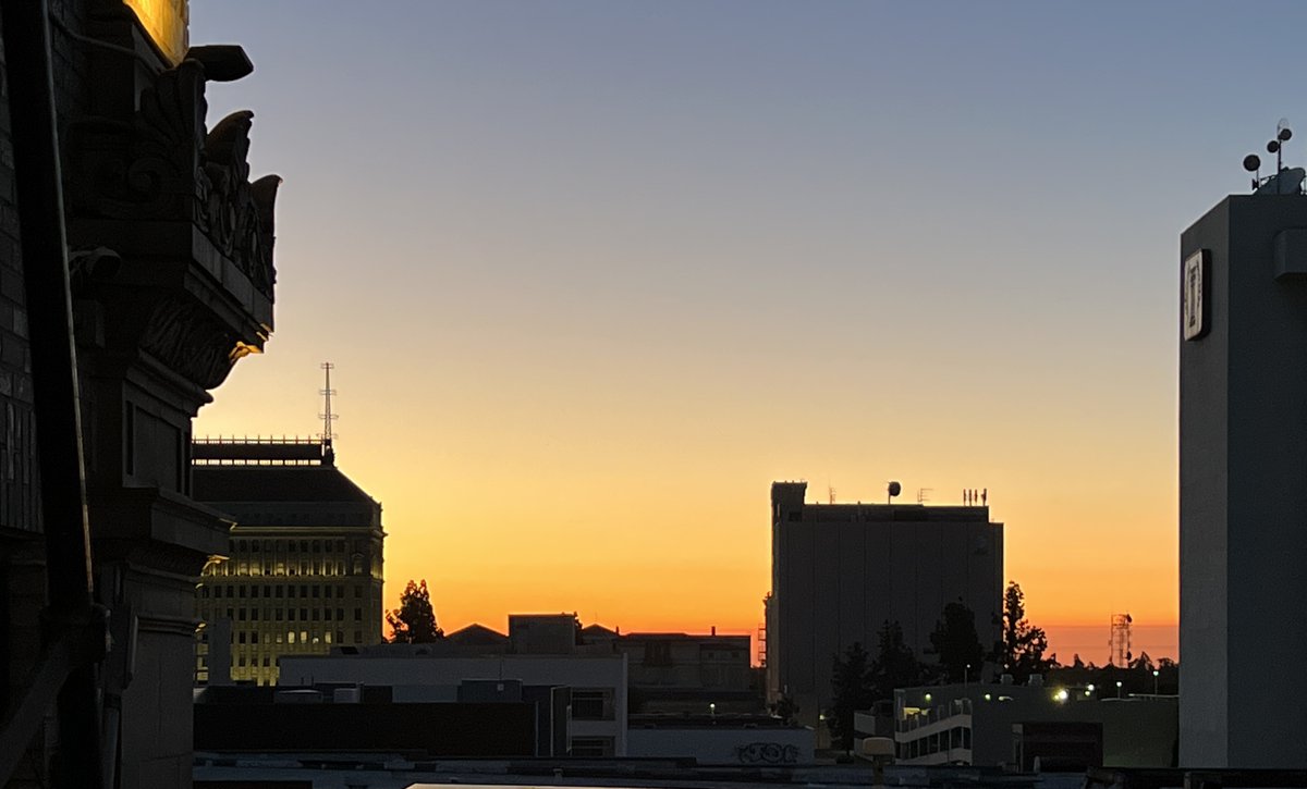 Dan Zack tweet media