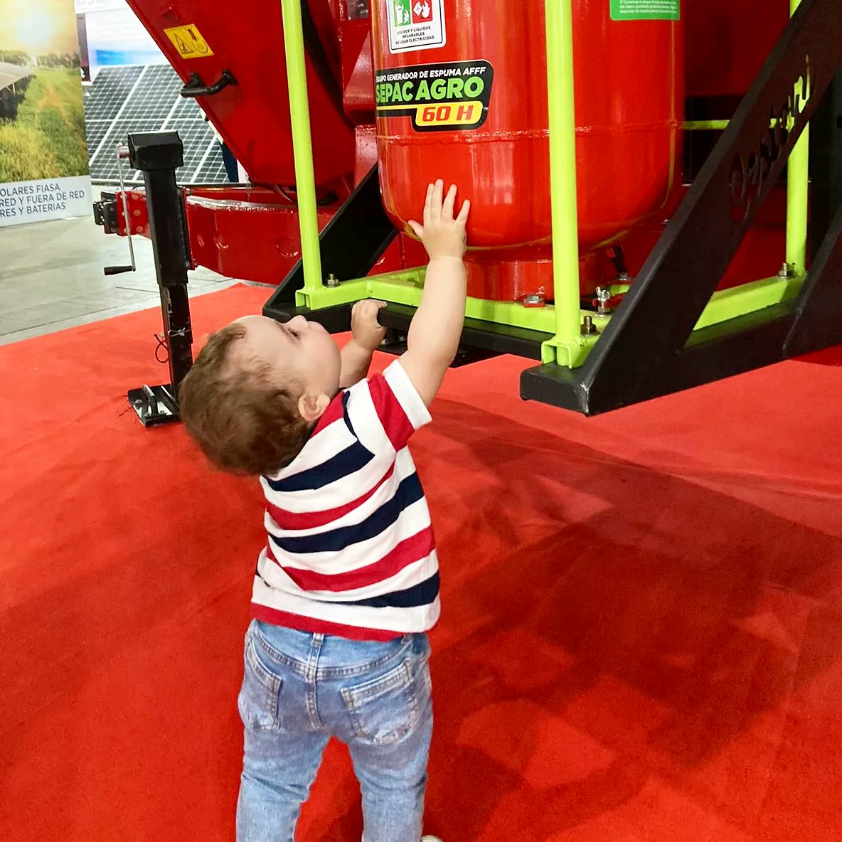 CestariTolvas's tweet image. Estamos viviendo días maravillosos en @exposicionrural 2023. ¡Y seguimos hasta el 30 de julio! 
Recibimos a muchos amigos y usuarios #Cestari  en el Lote F4A Pabellón Azul.
#larural 
#SomosCestari 
#95añosdeHistoria