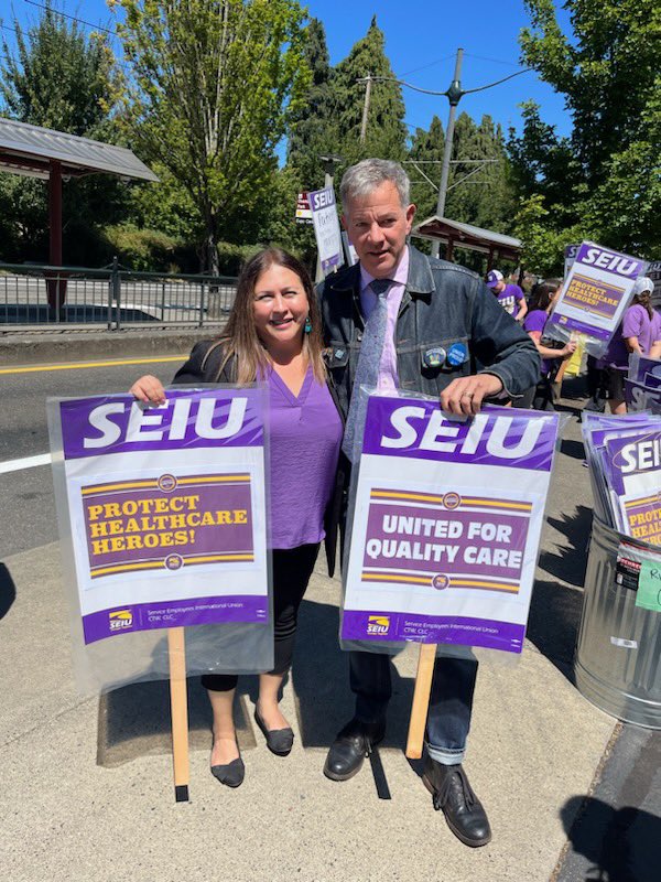 Today I joined State Representative Rob Nosse and SEIU Local 49 on the picket line for Kaiser Permanente workers seeking a fair contract and quality patient care. #United4All
