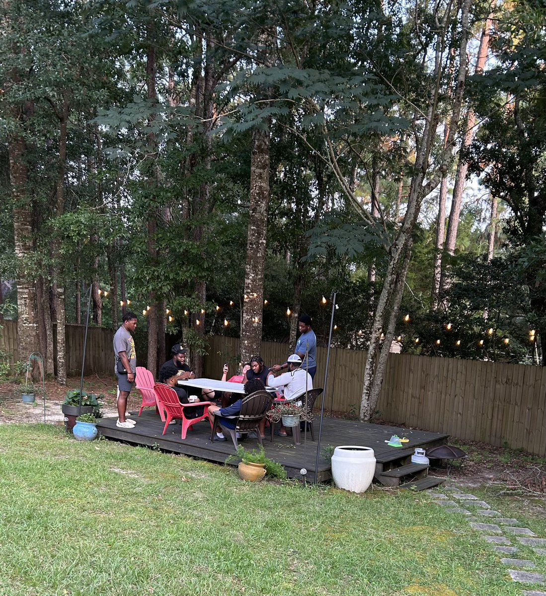 CoachWilk04's tweet image. We back at it. Grill and chill!!!!
#SwarmD #DL #Safties