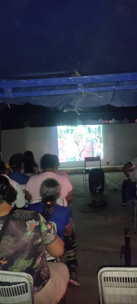 Carlosja_vier's tweet photo. Desde la comunidad Las Amazonas en el municipio #JuanJoseMora, decimos #unidosconbolívarychávez, activo con el pueblo @avilaelguerrero @ConElMazoDando @dcabellor @Alirio10sanchez https://t.co/fiPjtREEdE