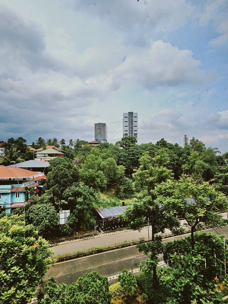 rajnavin's tweet photo. #ShotOnSnapdragon #S23Ultra #cityscape #Smartcity #Kochi #picoftheday #viewfromoffice https://t.co/TsBDBwukWP