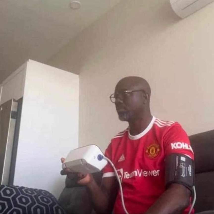Bomboshell_'s tweet photo. man united fan 😂😂😂😂
#RealMadrid #ManUnited https://t.co/iCB9a0d5nc