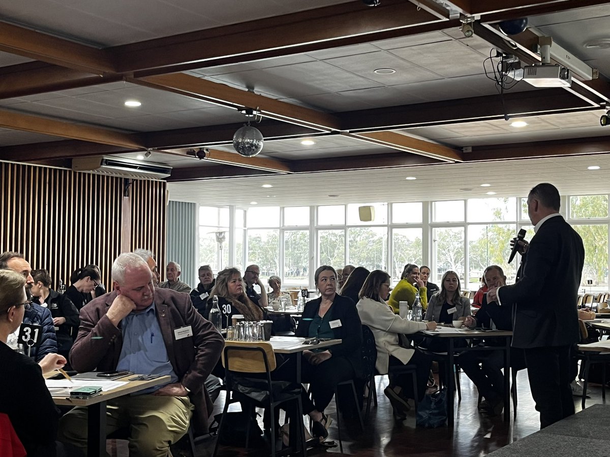SACOSS's tweet photo. Great to be in #Mannum today learning some of the “Lessons from the Flood”. We have emergency services, recovery & community services, local politicians & Mayors, volunteers, CEO’s from key gov’t dept’s. Thanks to you for joining this conversation. #MurrayFloods #Recovery https://t.co/Wu5bzI6ij8