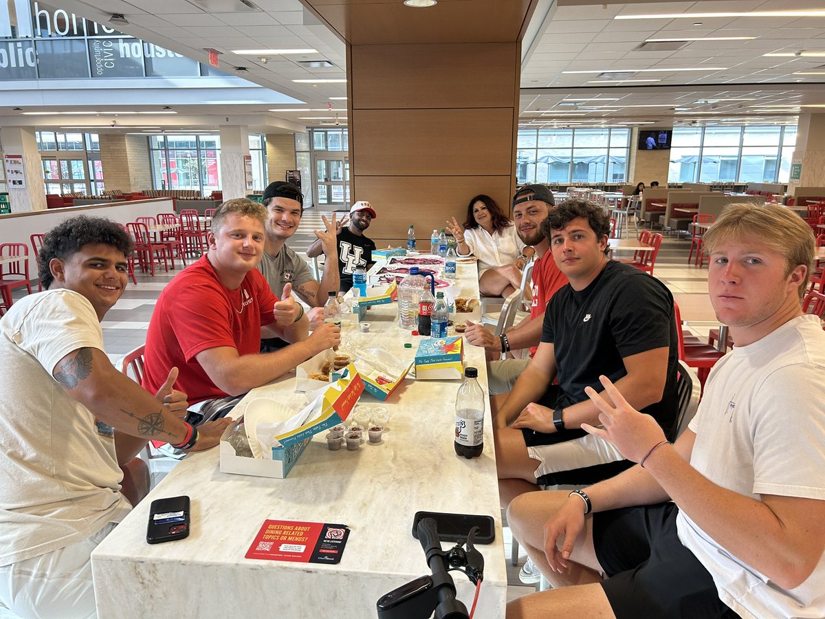 corbymeekins's tweet photo. Great night of fun, food, fellowship and competition! I am really proud of the work these young men have put in this summer. Almost time for fall camp! #YDogs #JYD #GoCoogs #hoUSton https://t.co/hPZ6tbyJGn