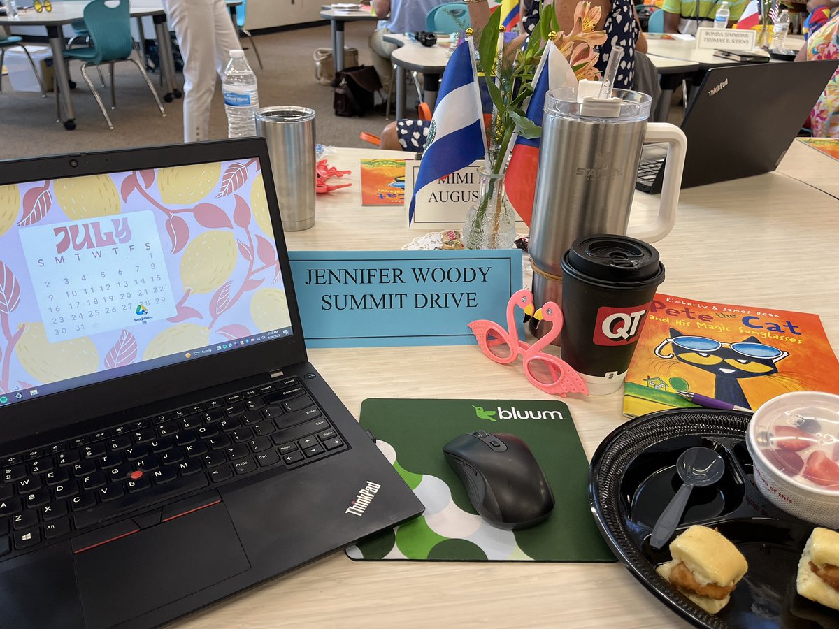 Jennifer Woody tweet media