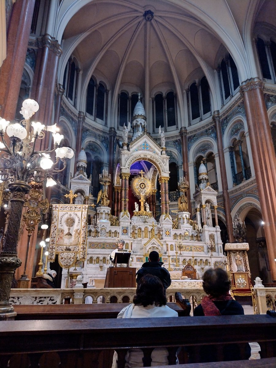 paucacahuate's tweet photo. You're the one, that guides my heart
#ssmo #church https://t.co/1x3avbuNjS