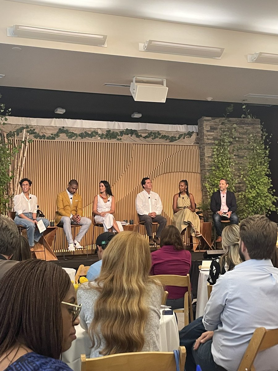 Uwihanganye_A's tweet photo. #ALIFellow & @McNultyFound laureate @HopeAzeda was part of todays session on โRepair as. leadership Imperativeโ #AspenActionForum @ALIEastAfrica https://t.co/9uTHj3KJxv
