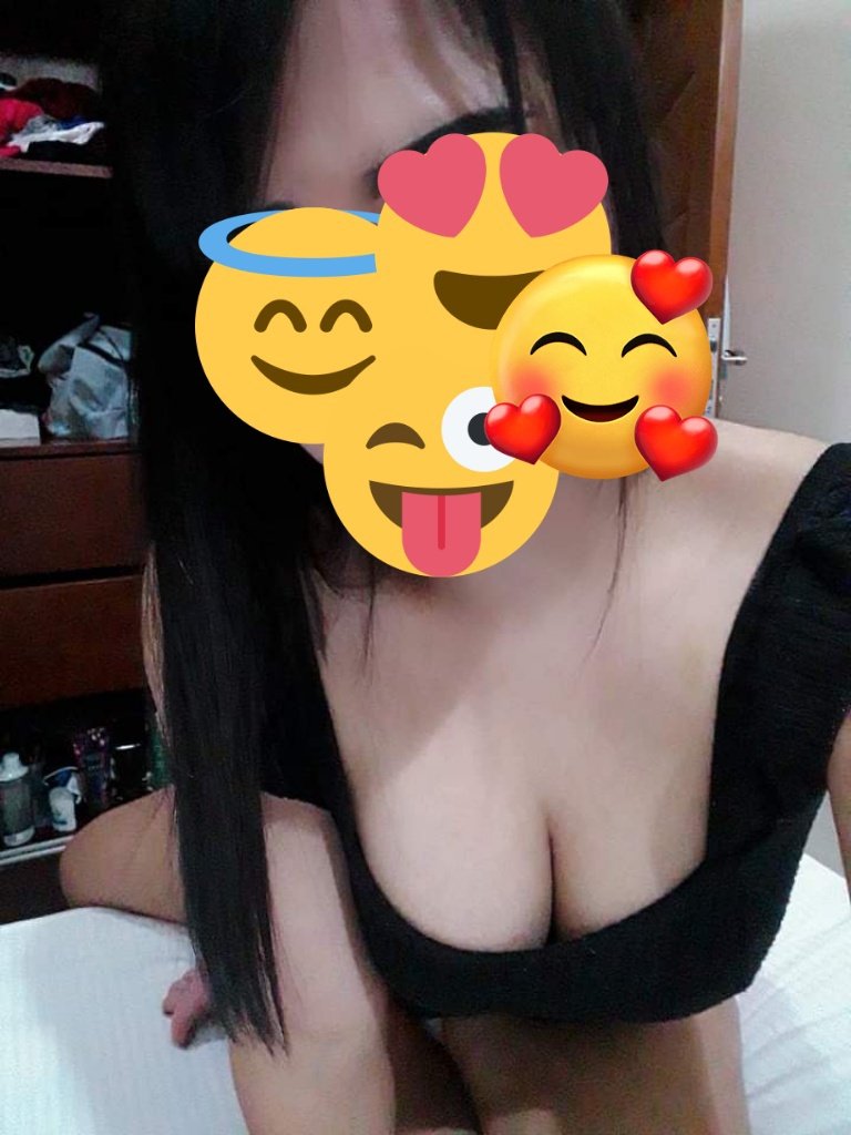 RoomGoog76447's tweet photo. 💋😻😻😻😻😻
#รับงานพัทยา 
#นวดพัทยา
600/1น้ำ
ขาวอวบนมให​ญ่มาก​

📢โปร สำหรับคนงบน้อย🎉🎉🎉🎉
☪ฟรีห้อง ฟรีถุง💦
จิ้มไลน์🍒🌻🌻🌻🌻🌻
💞💞https://t.co/DBrDIS8evc https://t.co/BFl915pEdX
