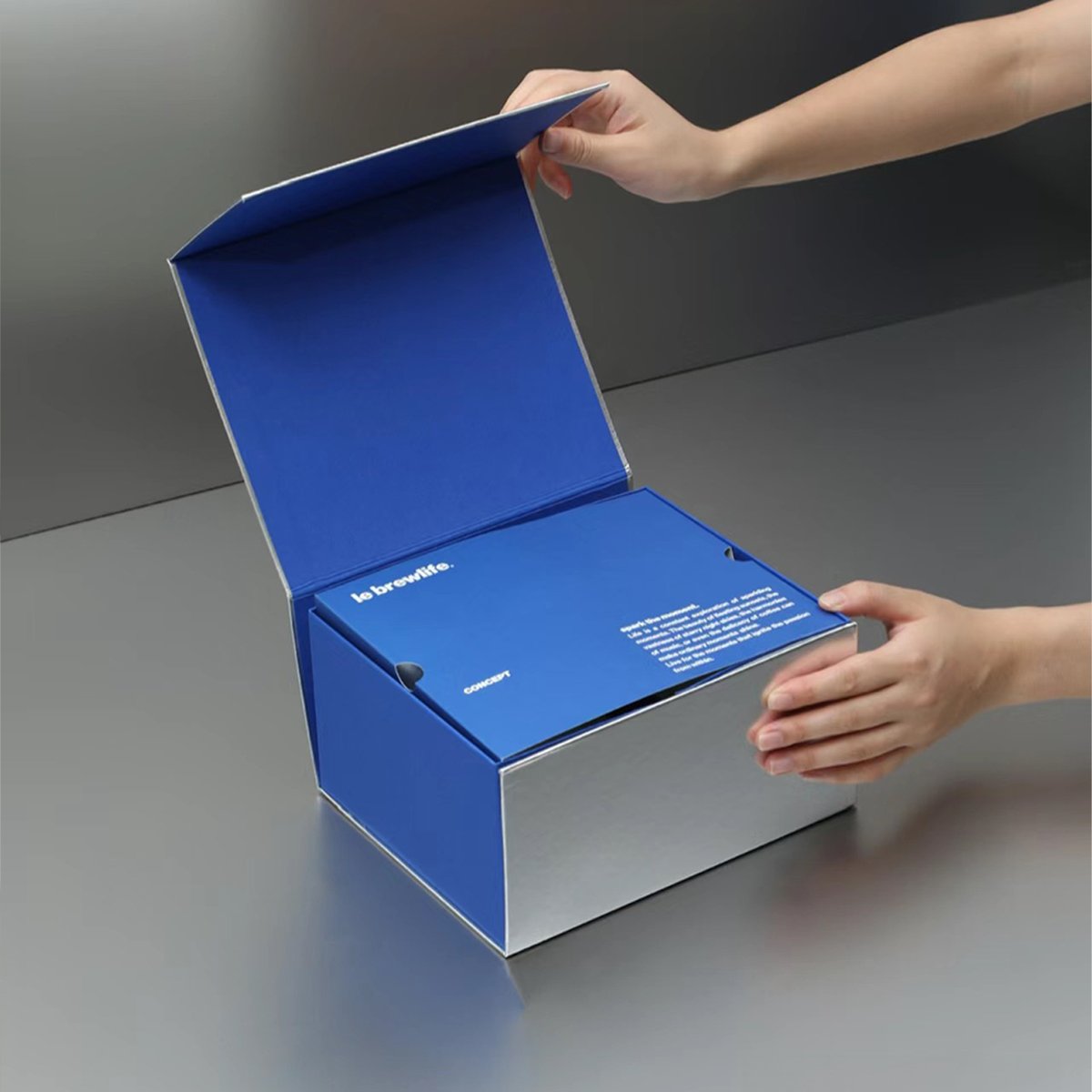 ForestPackage's tweet photo. 🎁 Elevate your gift game with our exquisite Blue and Silver Rigid Box!💙
✨Perfect for any occasion, this luxurious packaging adds a touch of elegance and style to your presents. Sturdy, stunning, and ready to impress!🛍️
#giftideas #custombox https://t.co/TUm5SWGM1s