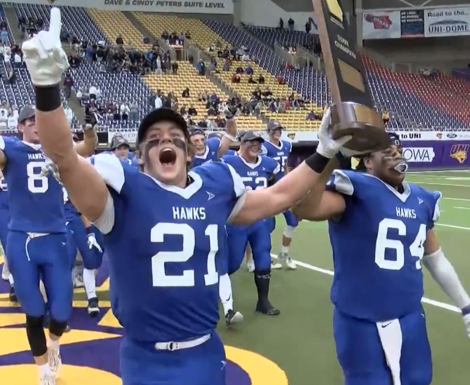 NoahSaccoTV's tweet photo. SPORTS SPOTLIGHT!

Winning 3 State titles and never missing a State trip in football, basketball or baseball, the @RSMSchools senior class exits on top while leaving a legacy as one of the most successful groups we've ever seen!

WATCH HERE🏈🏀⚾️⏬
https://t.co/4KxIE4aXp5 https://t.co/mfZ902RbX8