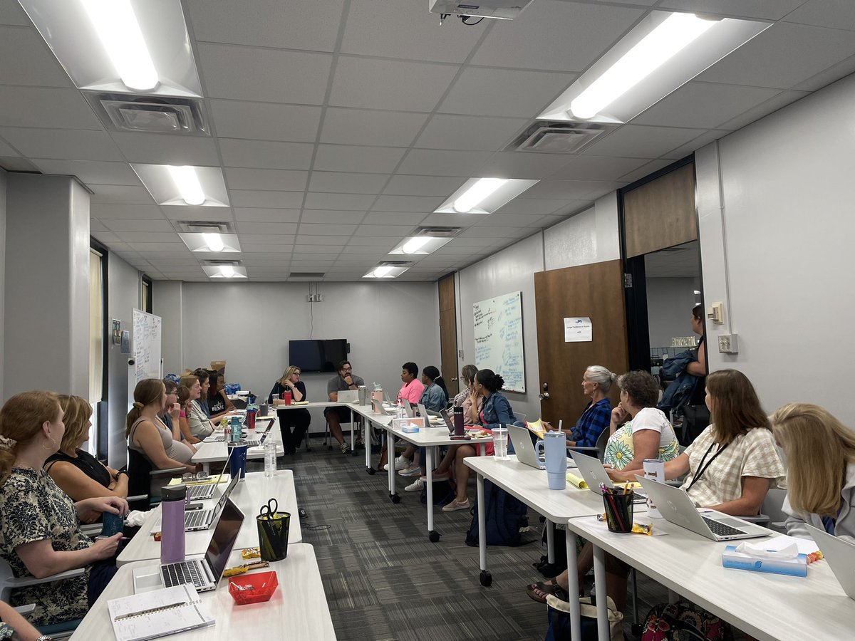 3surfers's tweet photo. Day two PD was a whopping success with these PYC Rock Stars…We discussed PYC Big Rocks and grounded in developmentally appropriate practice (DAP) #ProudtobePublic #MyIPS #ThisIsUSS #WatchUsWork #earlychildhood https://t.co/KV2sYLylV9