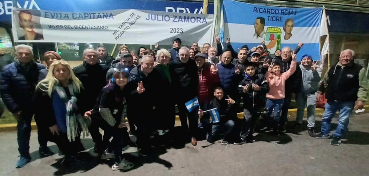 UPRicardoRojas's tweet photo. Acompañamos al intendente @ZamoraJulio en el 71° Aniversario del paso a la inmortalidad de la compañera Eva Duarte de Perón. #EvitaEterna https://t.co/cSXPzVWBh2