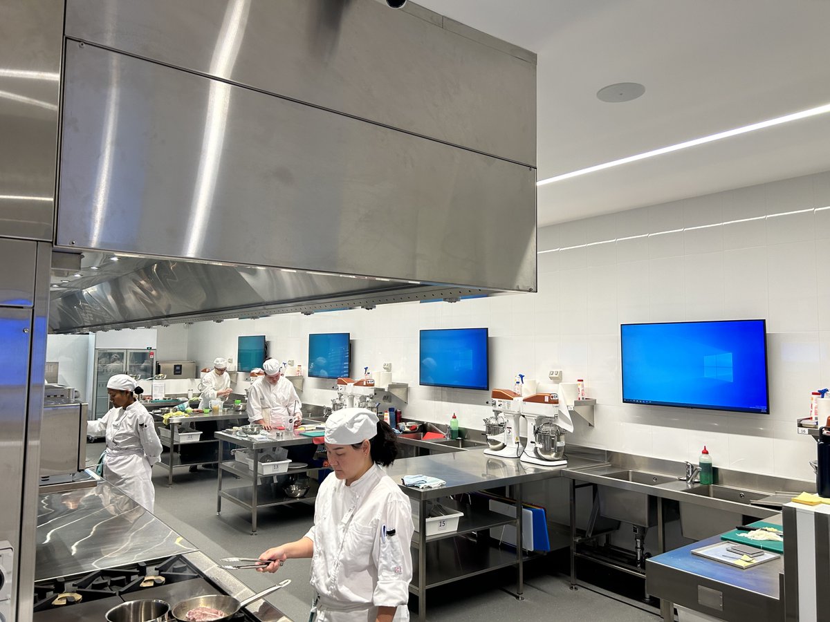 It's not just boardrooms and meeting room we specialise in, we also provide AV upgrades to any collaborative space! Check out our recent installation at South Metro TAFE in their training kitchens. 

#BusinessEnhancements #ProfessionalInstallations #FunctionalUpgrades