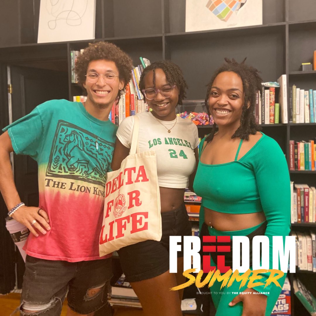 TEAF_Votes's tweet photo. Another phonebanking session in the books! ✅

We made 134 calls reminding folks to vote on August 3 and sharing our support for Deonte Harrell for Metro Council District 8! @harrellford8 

Big shout out to our Middle TN youth organizers for coordinating our phonebank !🙌🏾 https://t.co/1BPaY9Mxh7