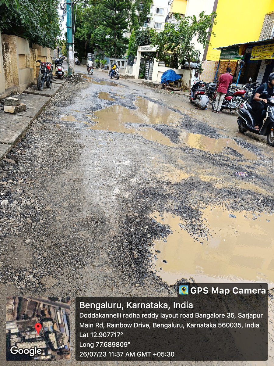 TheLakeRoadGuys's tweet image. Any thumbs up to indicate village roads r better than this road under BBMP?

@BangaloreRepair @kdevforum @carmelaramunite @BengaluruAgenda @east_bengaluru @WFRising @ICCCBengaluru @MTF_Mobility @BBMPMahadevpura @osd_cmkarnataka @siddaramaiah @DKShivakumar

#BrandBengaluru