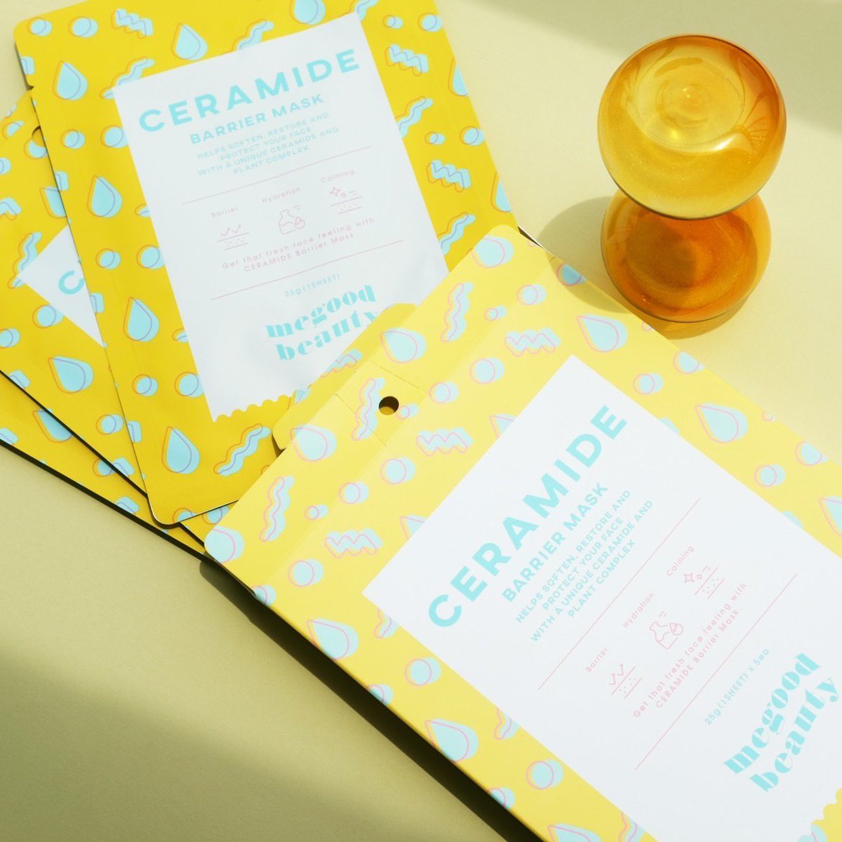 MgbskinG's tweet photo. Let the power of ceramides work their magic, revealing a smooth, dewy complexion that's ready to take on the world💛✨

#facemask #ceramide #jbeauty #japan #japantravel https://t.co/zh2c0wJUpa