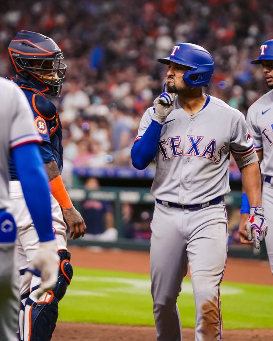 RangersInsiders's tweet photo. 🤫 https://t.co/q1pz4p8nBe