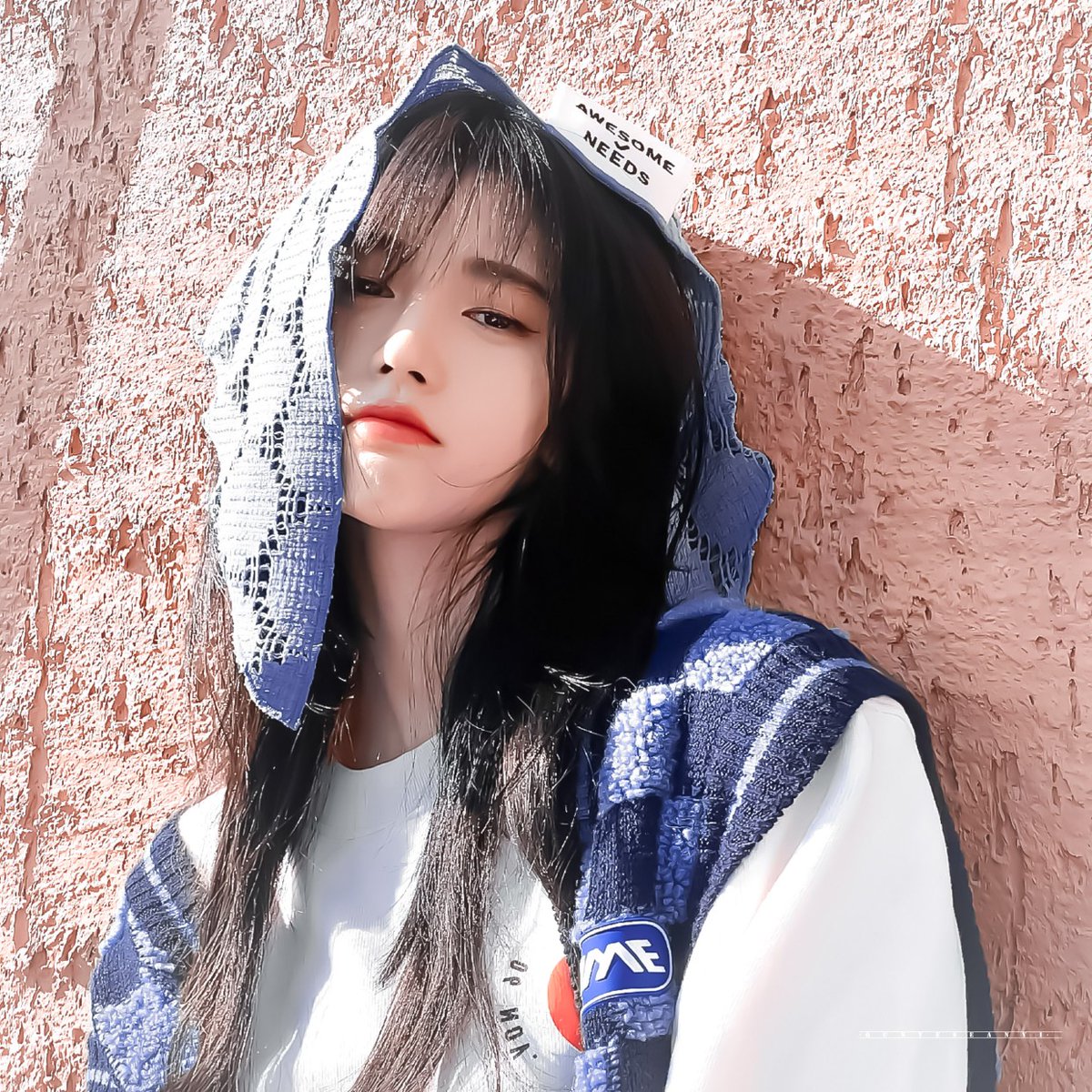 WallaceChu's tweet photo. 🤬🫡6339582
#Chinese model #中国模特 宝髻松松挽就，铅华淡淡妆成 https://t.co/71AU2sEv8A