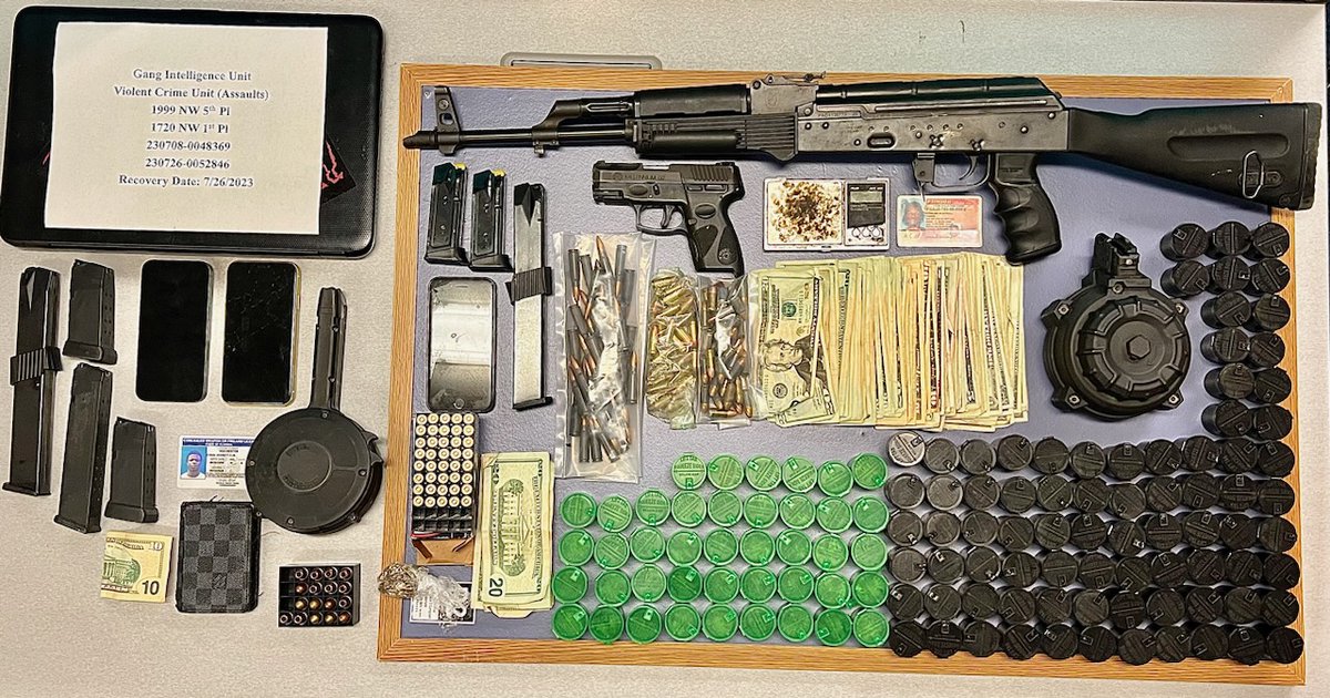 Lieutenant Kevin Ruggiero (@ruggierompd) on Twitter photo Excellent work by @miamipd Gang Intelligence Unit and the Violent Crimes Unit. They collaborated effectively to apprehend multiple violent offenders, confiscate firearms, and reduce gun crimes in our streets.
<a href="/rperezmpd/">First Assistant Chief Richard Perez</a> <a href="/MajorBJosephMPD/">Major Bianca Joseph</a> <a href="/JFernandezMPD/">Jose L Fernandez, MBA</a> Excellent work by @miamipd Gang Intelligence Unit and the Violent Crimes Unit. They collaborated effectively to apprehend multiple violent offenders, confiscate firearms, and reduce gun crimes in our streets.
<a href="/rperezmpd/">First Assistant Chief Richard Perez</a> <a href="/MajorBJosephMPD/">Major Bianca Joseph</a> <a href="/JFernandezMPD/">Jose L Fernandez, MBA</a>