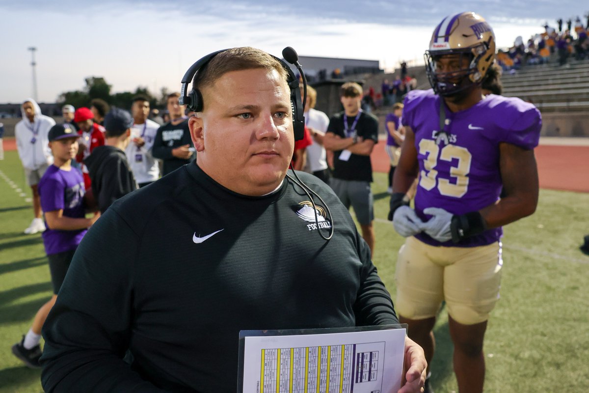 “The pride it takes from being from the state of Kansas, you’re going to see it because we’re going to wear it on our sleeve,"
<a href="/Coach_JL51/">Coach_Landoll</a> said.

He's one of 3 coaches who saw promotions &amp; there was a new staff addition to <a href="/ButlerGrizzlyFB/">BUCO Football</a> #NJCAAFootball
butlercountytimesgazette.com/2023/07/26/rob…