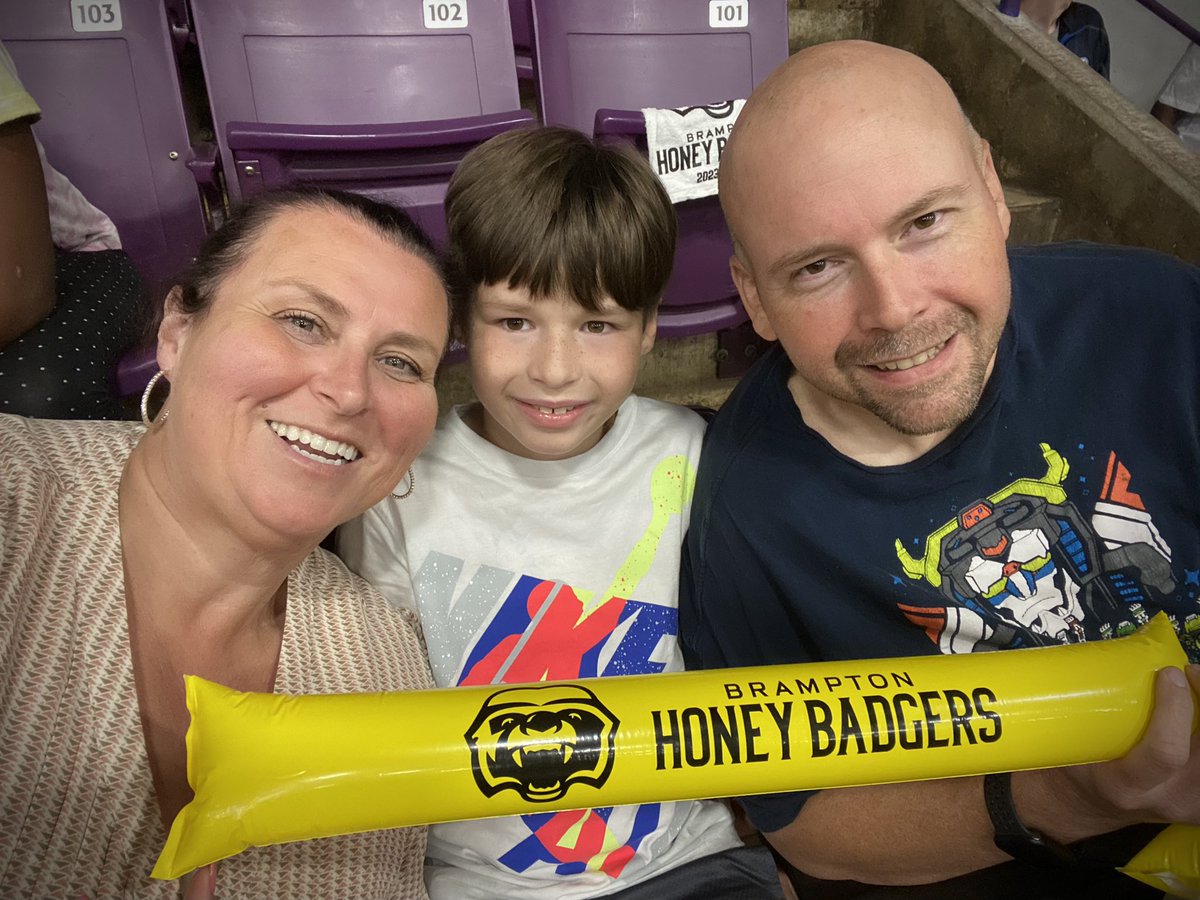 Went to our first <a href="/HoneyBadgersCAN/">Brampton Honey Badgers</a> basketball game!!  #WIN #WeAreBrampton