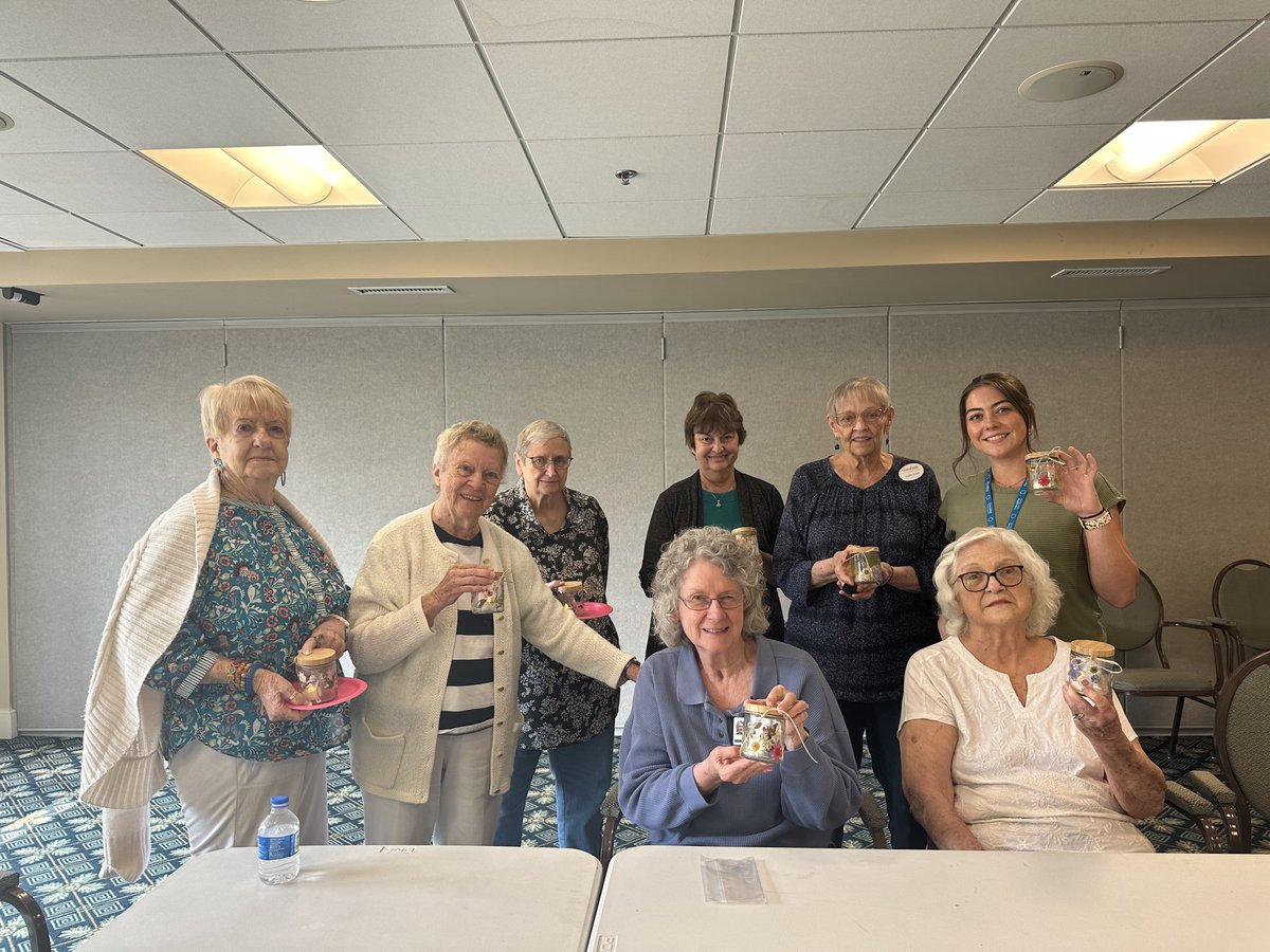 GreenFldsGeneva's tweet photo. Residents created pressed flower lanterns.
Famed 20th-century artist Pablo Picasso once said “art washes from the soul the dust of everyday life”  &amp; whether one is appreciating, creating or both, art proves to do that &amp; more.
Read more #ArtisticExpressions https://t.co/O9UoKzdn4m https://t.co/cP3ld2q11f