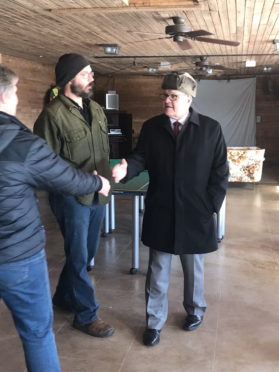 Welcome back <a href="/L_MacAulay/">Lawrence MacAulay</a>! Canada’s 2,800 chicken farmers are excited to continue our work together to ensure Canadians have fresh, local, safe chicken raised with care on their plates and in their grocery stores. #IHeartChickenFarmers