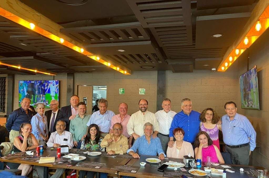 gaviotasterling's tweet image. Como empezó | como vamos.
#Unid@s 
#SomosMareaRosa
#SeguimosEnMarcha 
#EnDefensaDeLaDemocracia
#FrenteAmplioPorMexico