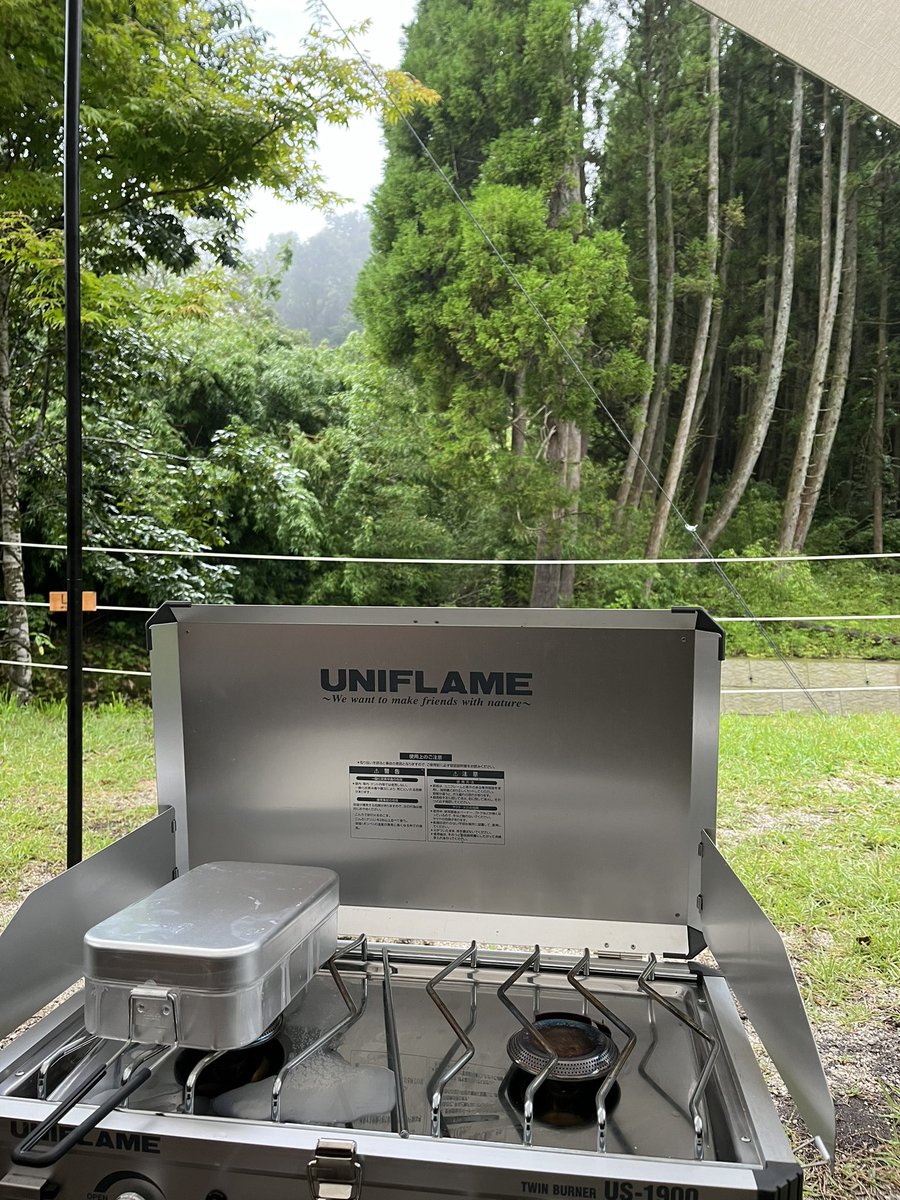 0529ricky18's tweet photo. こないだのキャンプでは、
飯盒買い替えたから、
初メスティン！
上手くできた〜♪
uniflameのコンロの弱火が
どこまで調整できるか苦戦したけど💦

メスティンメニューを習得したい！
簡単なやつから。
使いこなしたいなぁ✨

#キャンプ
#キャンプ好きと繋がりたい
#uniflame https://t.co/APMGZmcCyq