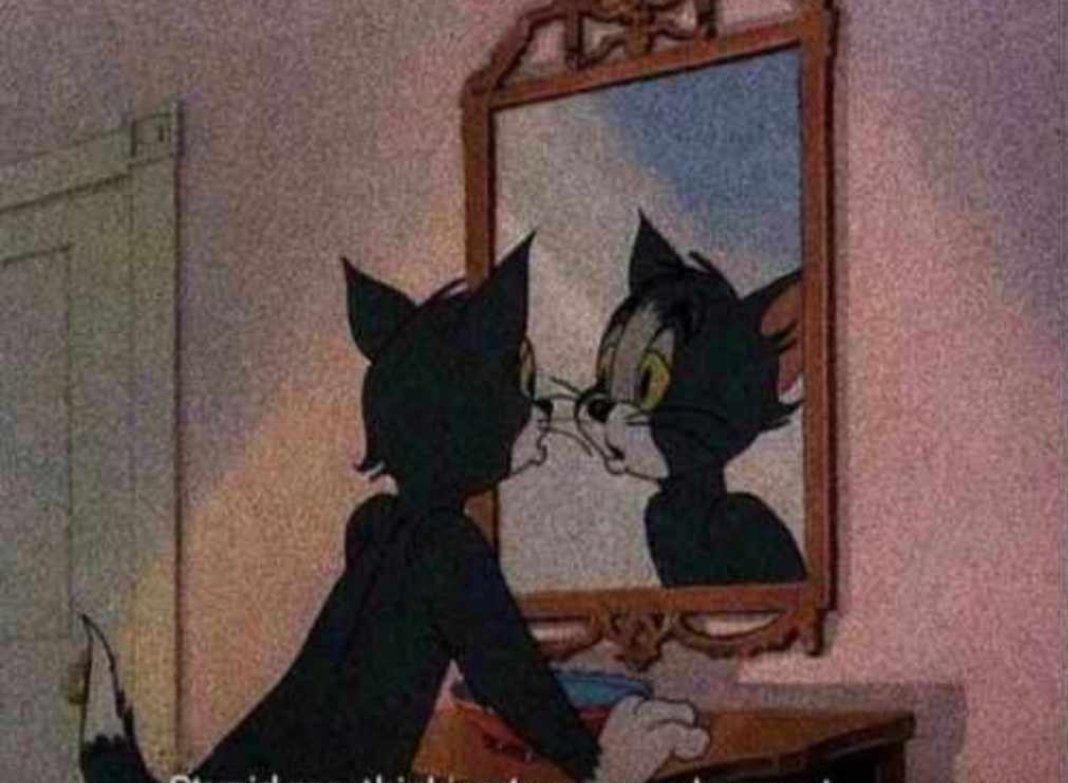 ManagementHead's tweet image. A time will come , which there will be no real love❌,all you'll need to do is to light 🕯️ it up, that smoke 🍁🌿in mirror 🪞and you'll see the love 💔 in disguise,#yungmoney🪞 #brunomars🕯️