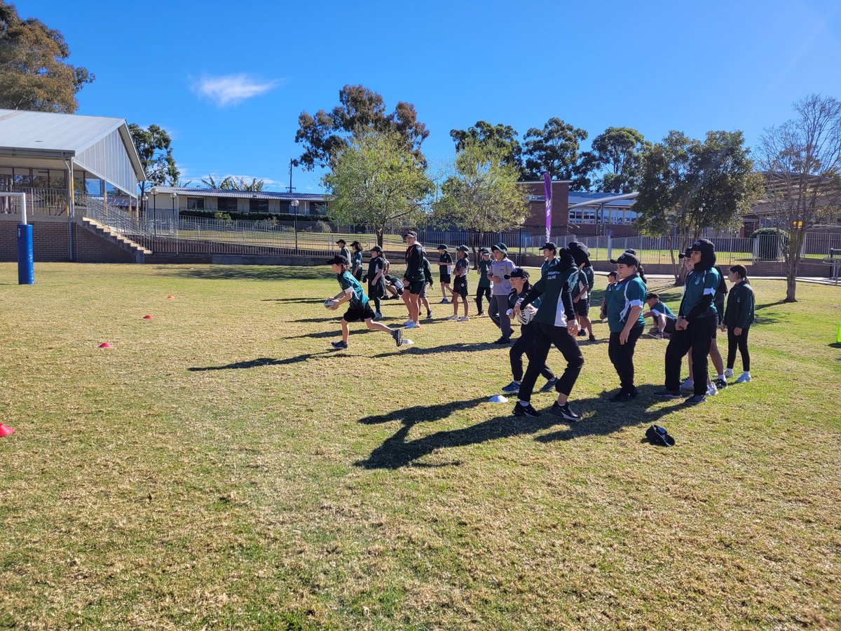 mazuohk's tweet photo. 6/5M term 3 week 1 League stars. Learning skills while having fun! @Sherwood_Grange #65M2023 https://t.co/KMcSUIMMGl