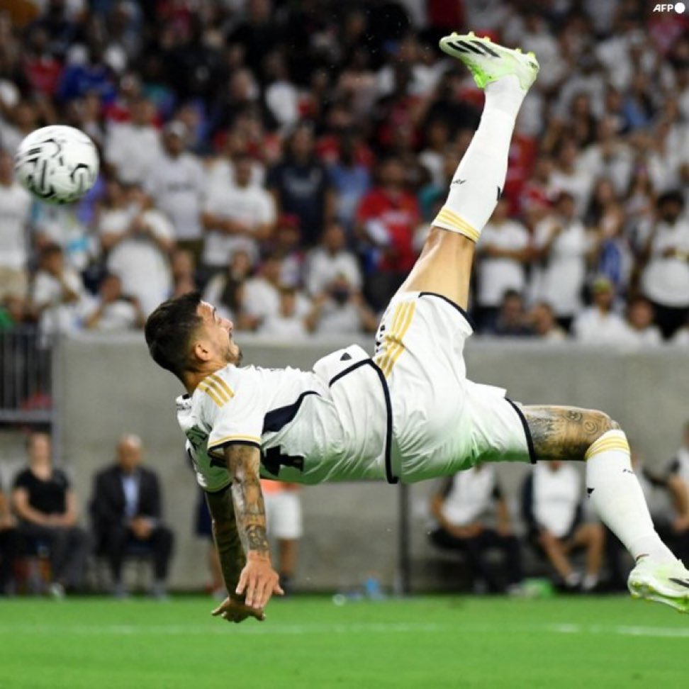 RMnocontext's tweet photo. ¿Qué es un Mbappé? Yo solo conozco a José Luis Mato Sanmartín, conocido deportivamente como Joselu. https://t.co/BuKRjnha7n