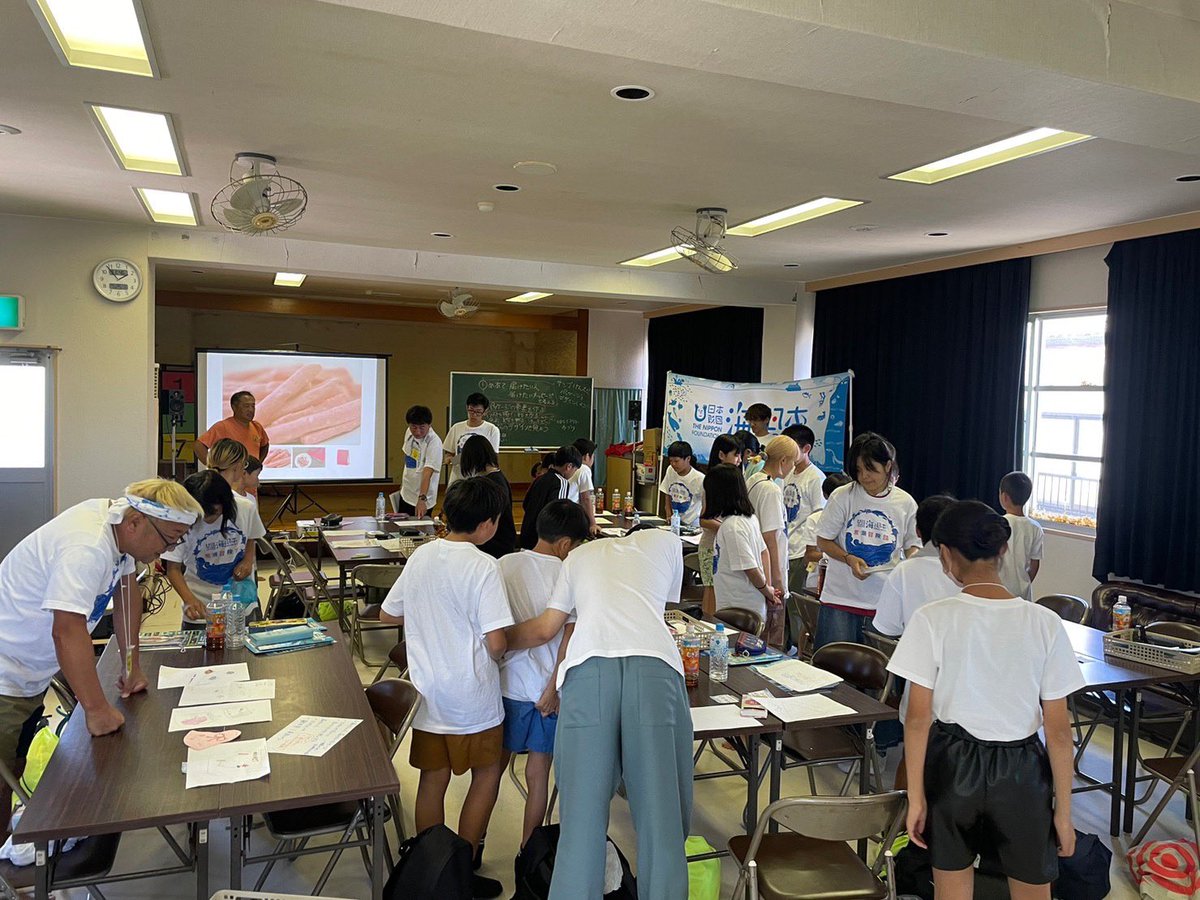 tworice_dai's tweet image. 『それゆけ高知⭐︎サンゴレンジャー』
講師を呼んでみんなで授業をして夜には港へ行って
夜の海の生物観察‼︎
ハリセンボンがいたよ〜😆
#海と日本project #それゆけ高知サンゴレンジャー