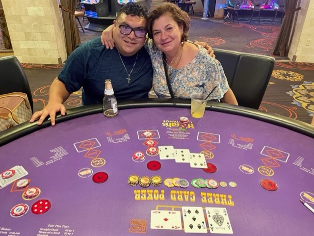 HarrahsTahoe's tweet photo. Incredible news from Harrah's Lake Tahoe! Lady Luck has smiled upon this amazing mother and son duo! They just hit the jackpot of $62,580! 🎲 Congratulations to the lucky winners! 🥂🍾
#HarrahsLakeTahoe #ProgressiveJackpot #Winners #LuckiestDay #BigWin #CasinoFun https://t.co/MAkKSHbrpJ