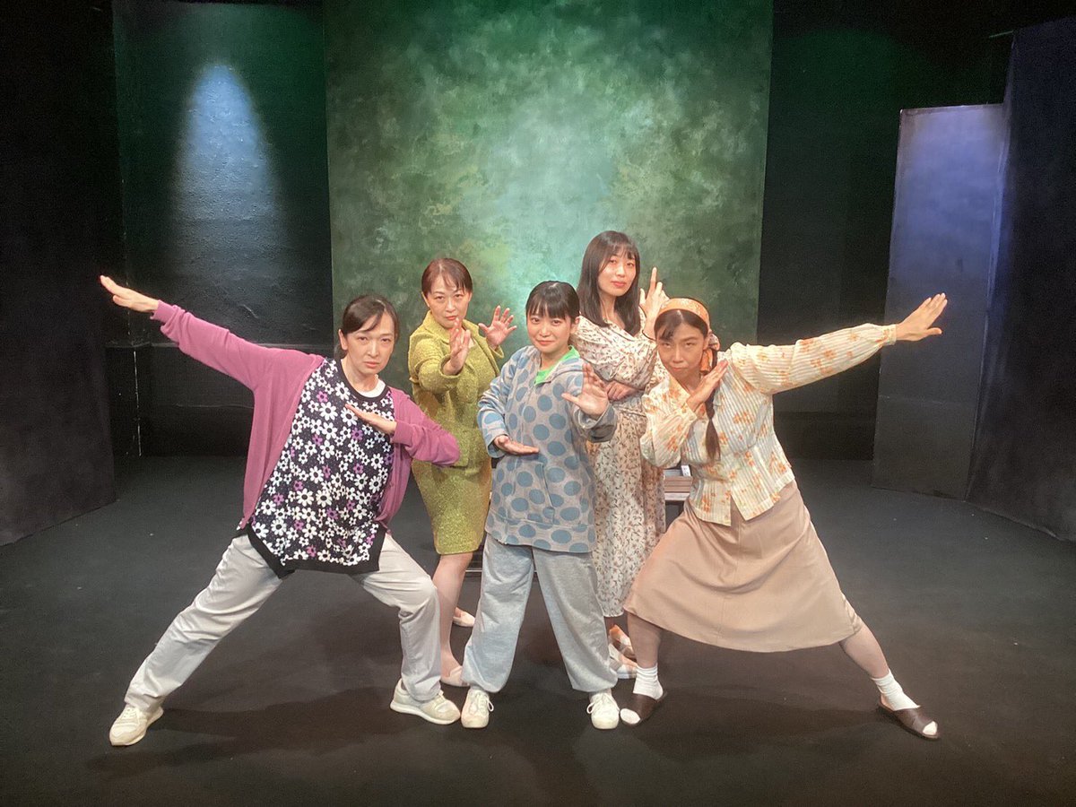 yukiakanno's tweet photo. 戦隊ぽいポーズで！^_^
皆さまとやりたかったので、かなり嬉しかったです…//♡
#crime5 https://t.co/b9k39c9ZuE