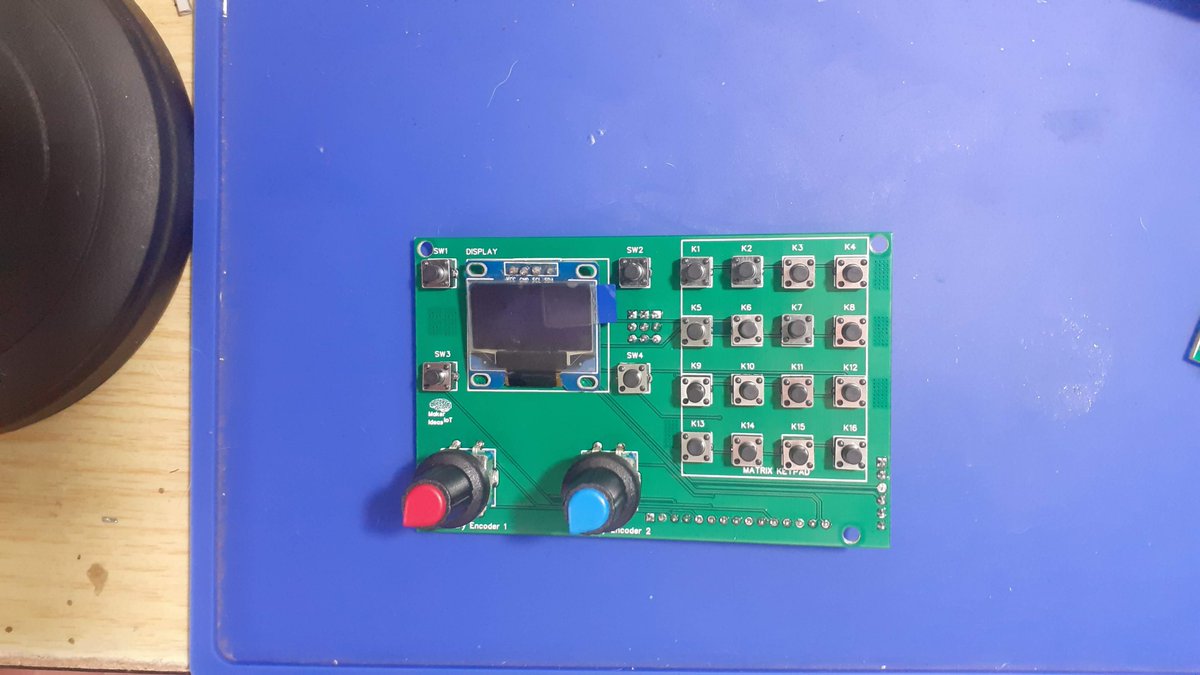 JeanRedelinghu1's tweet photo. A simple IO Panel, for use during project design and development. It can also be used as a control panel for a completed project... It consists of a display, two rotary encoders, and various push buttons.

https://t.co/pl0mlaeURv

#makeriot2020
#pcbway
#diyelectronics https://t.co/3AVBGGmxwV