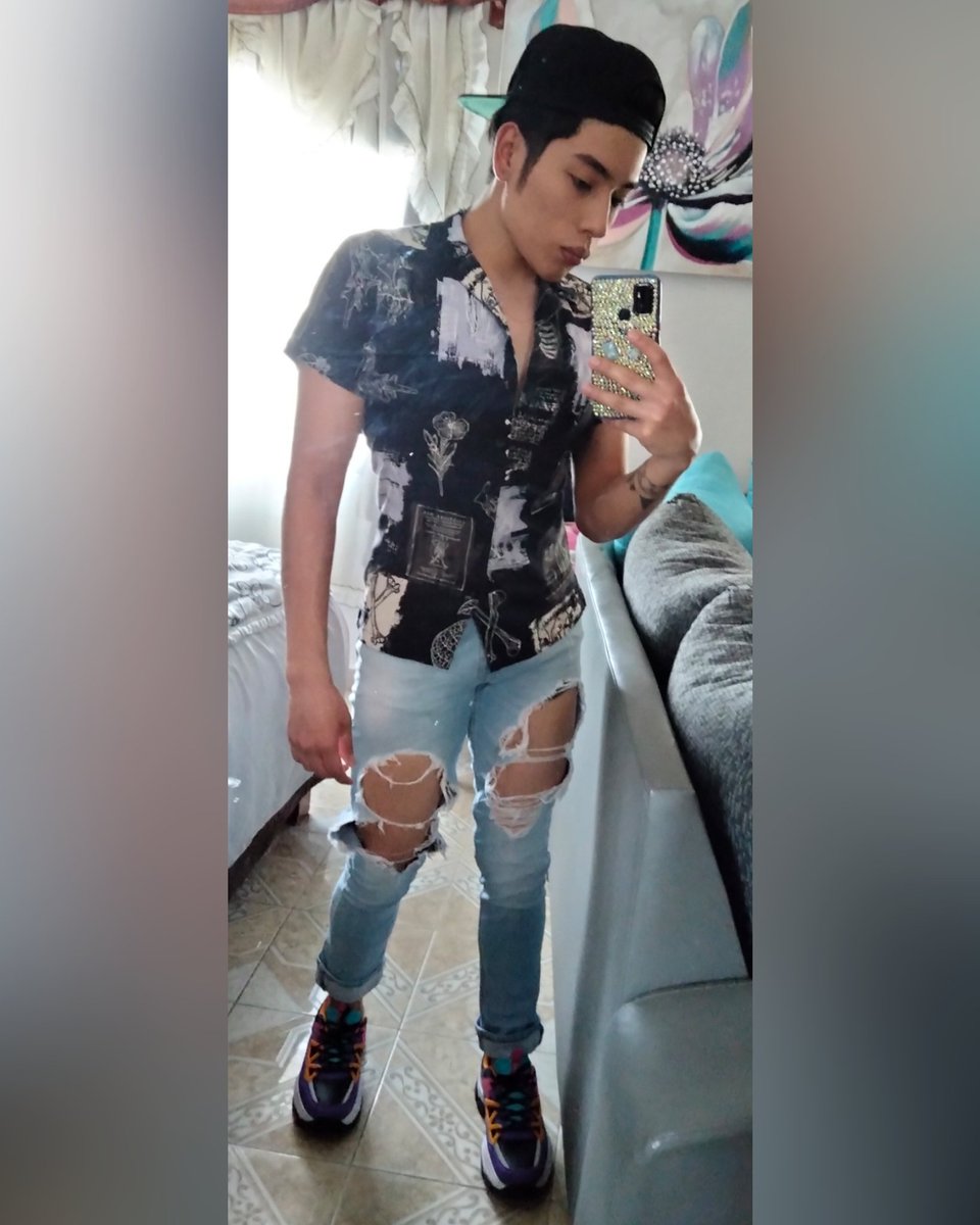MarmolejoRoy's tweet photo. @gabobrielm 24 años 🤭 https://t.co/E0STeW01HK