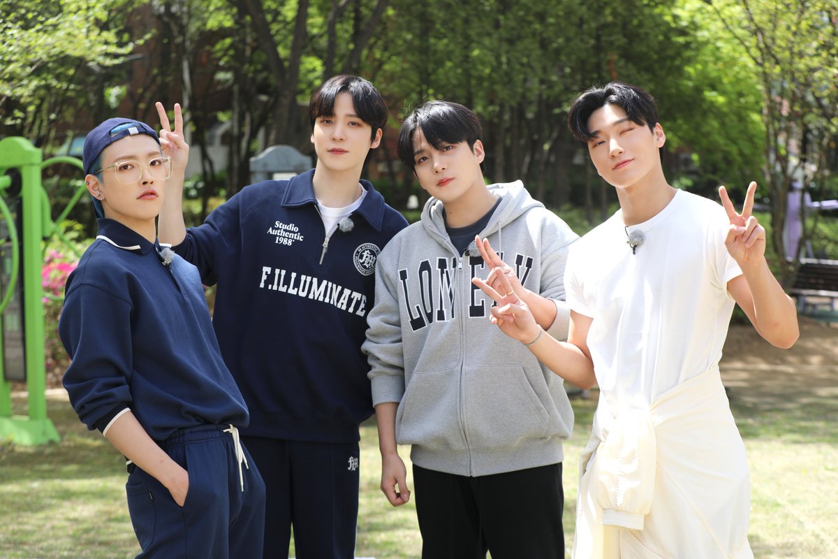 ATEEZofficial's tweet photo. [📷] ATEEZ(에이티즈) WANTEEZ Behind Photo 
⠀
티니야 놀~자~!😆
🌈어렸을 때 기억이 새록새록 나는
꾸러기 티즈들의 재밌는 놀이터 시간🎈
⠀
#ATEEZ #에이티즈 #WANTEEZ https://t.co/whmYVSZdlq
