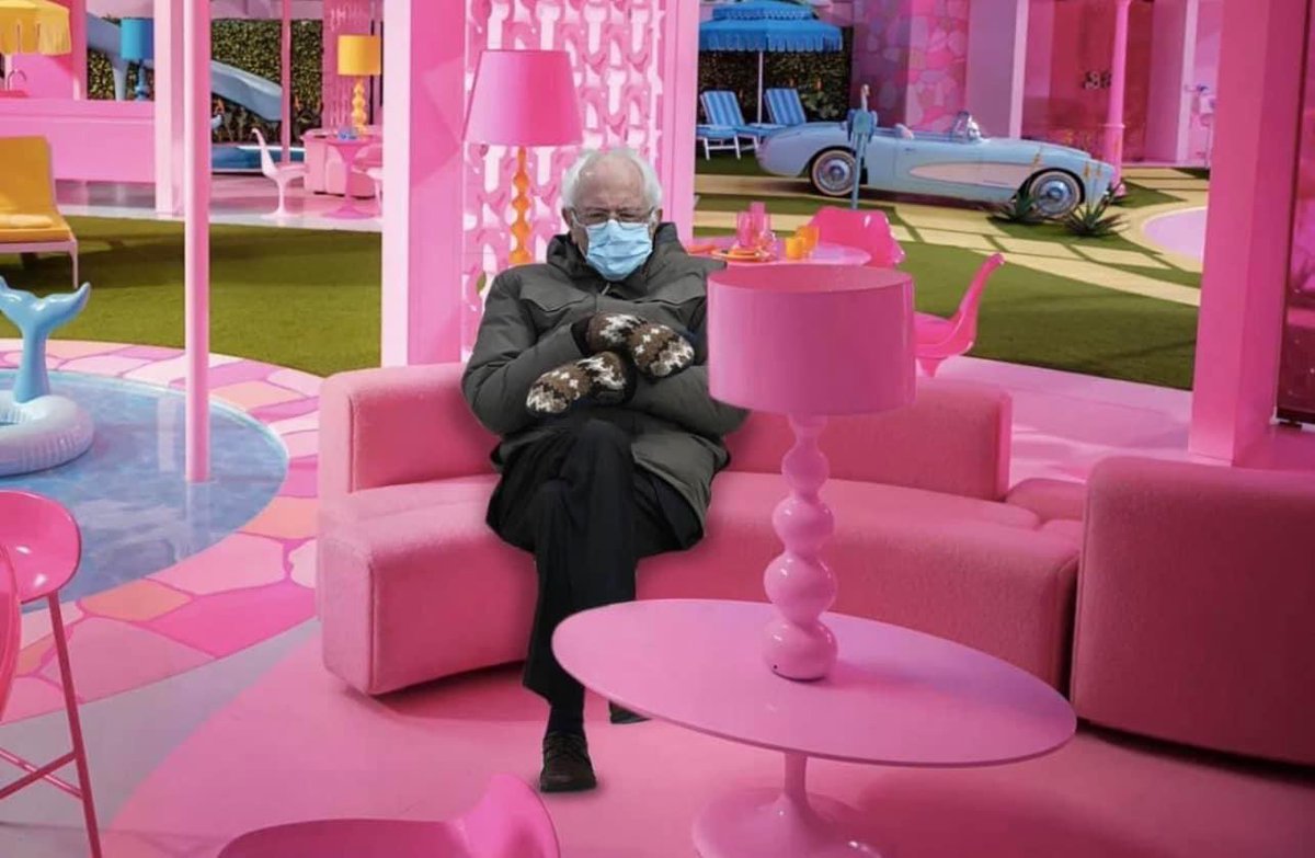 goRubenRuben's tweet photo. Oralé Résisters Who did this ?
It’s hilarious Tio Bernie in Barbie House. Go Resisters
#DefeatDictatorDonnie #MAGABarbie #RedBarbie #Chicanos4Changev https://t.co/Qcl5pMRd6e