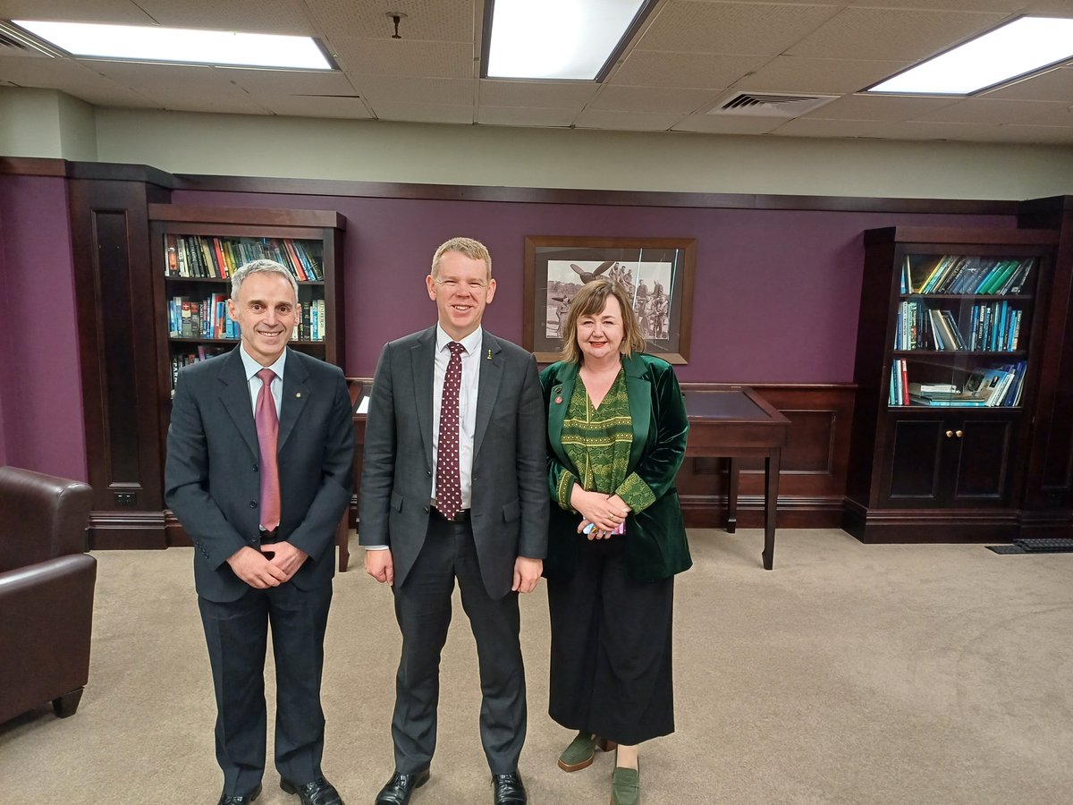We were pleased to host the right Honourable Chris Hipkins, PM, at a lunch today organised by the Canterbury Employers' Chamber of Commerce. This meant the Prime Minister had the most beautiful backdrop ever - a Bristol B.170 Mk.31M Freighter!
📷: Air Force Museum of New Zealand
