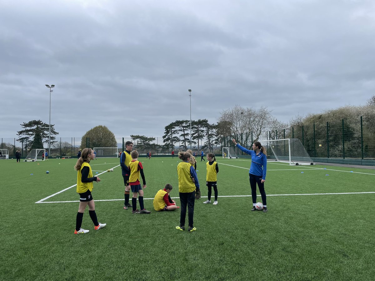 WCWFCcamps's tweet photo. What can you expect from any WCWFC camps or events? 

✅ Fun, fun, fun! 🤩 
✅ Teamwork 
✅ Development 
✅ Goals and celebrations
✅ Positive energy 
✅ Lots of ball work 
✅ A space environment for all our ballers to be creative! 

📲 Register:
https://t.co/PqQciVuUkZ https://t.co/wFgxun6ptz