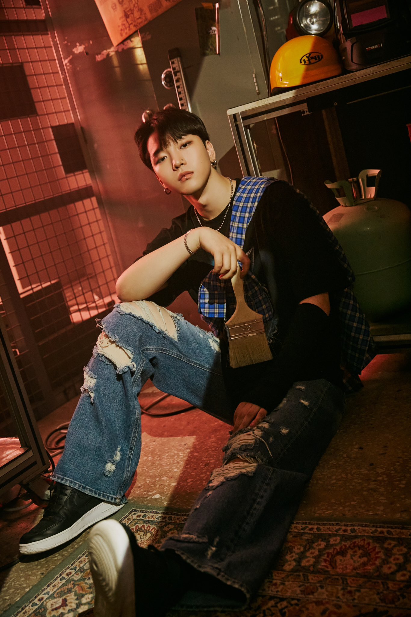 F2B09V9aYAArnYA?format=jpg&name=large